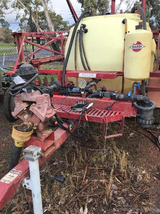 Hardi EXPLORER 2700 LITRE 18 METRE BOOM