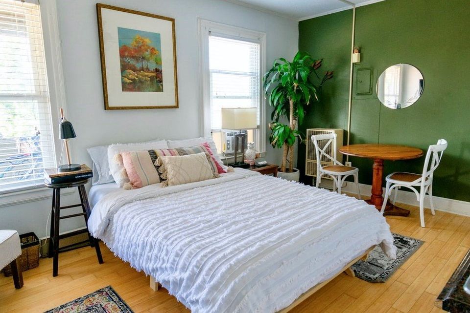 Merk Spring Bed Terbaik Buatan Lokal. Apa Keunggulan Membeli Spring Bed