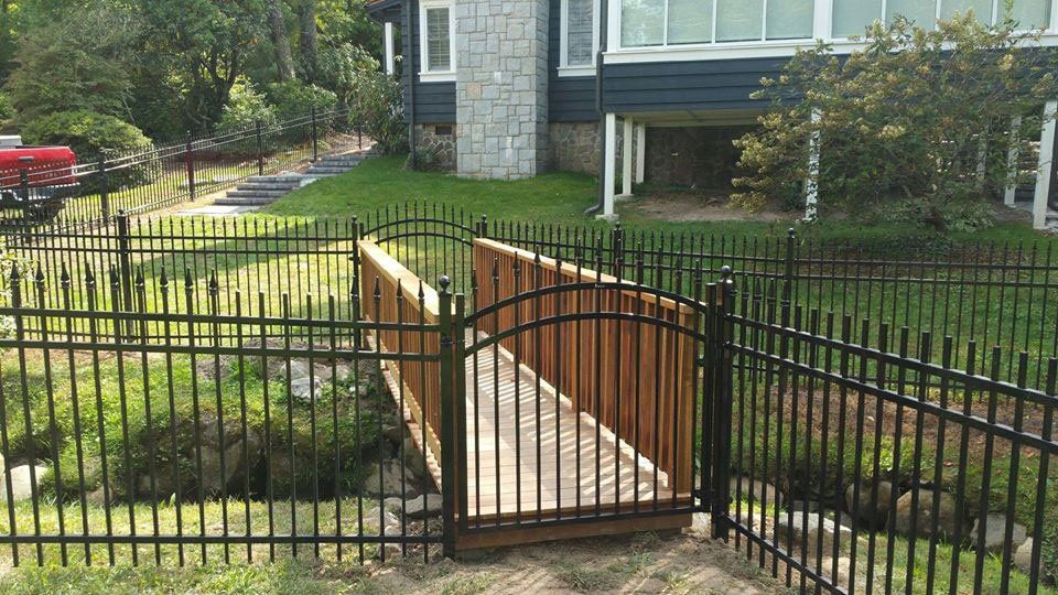 Wood Fence Wilmington Nc Installing Contractor Free Estimate