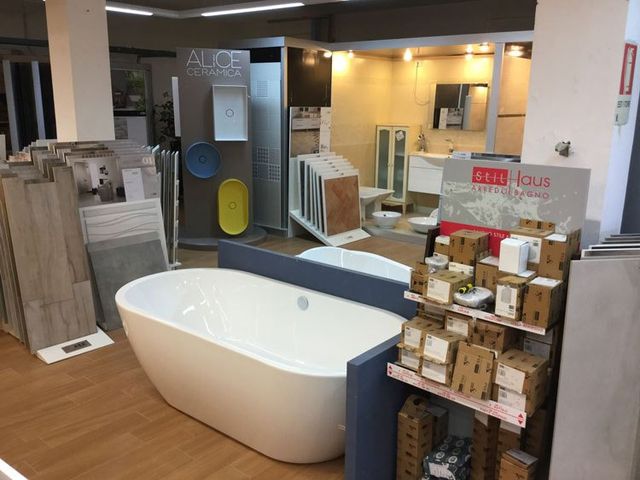 Centro Ceramiche Azzurra Anzio.Edilizia E Materiali Anzio Roma Domenicucci