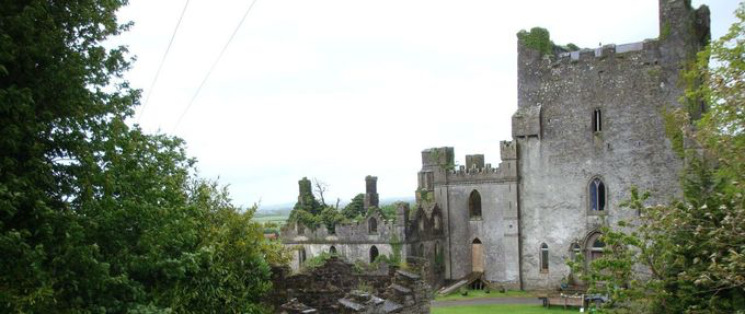 Leap Castle is known to be haunted. Perfect Irish Trip