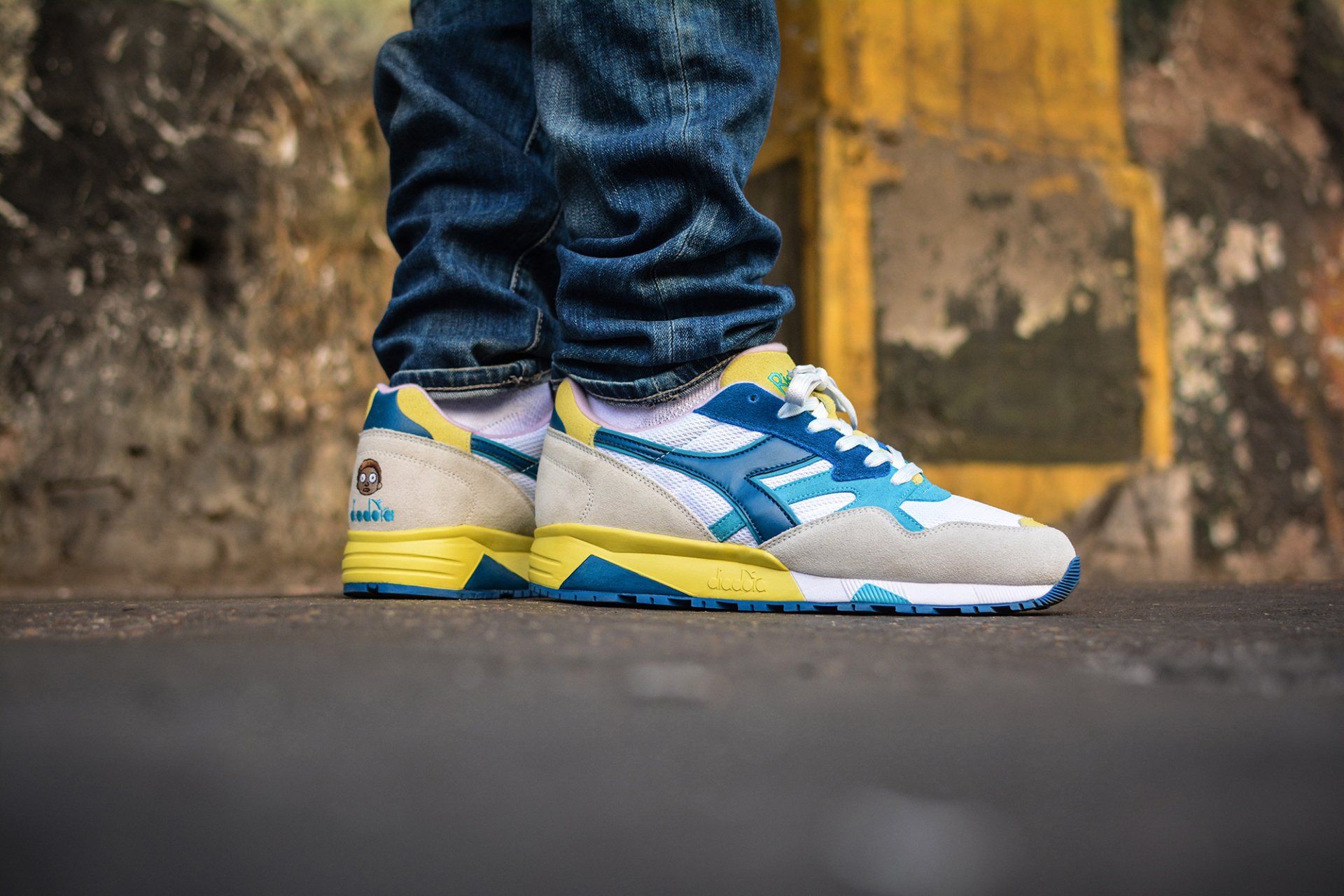quicksilver trainers
