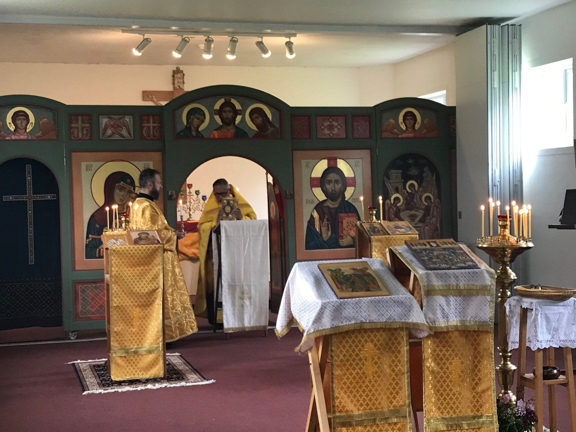 The Orthodox Parish of the Holy Trinity in Bristol | Russian