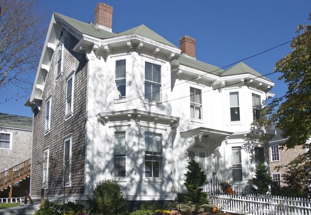 The Homestead Of Nantucket Independent Living For Nantucket Seniors