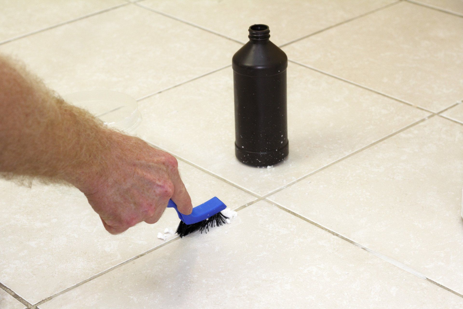Dang, Dirty Bathroom The Top 5 Tips for Cleaning Bathroom Grout