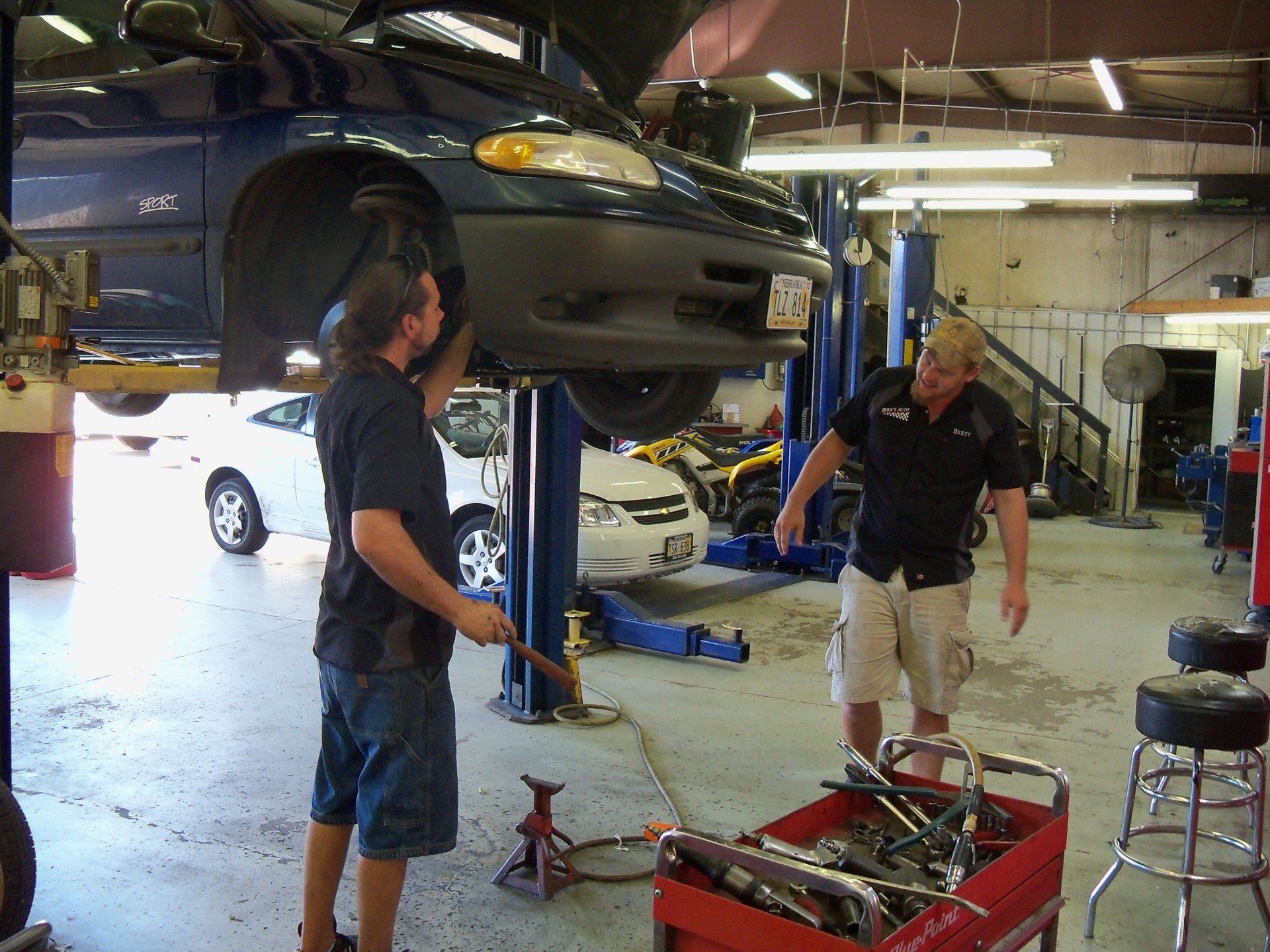 Oil Change Services | Lincoln, NE | Dirk’s Auto Repair