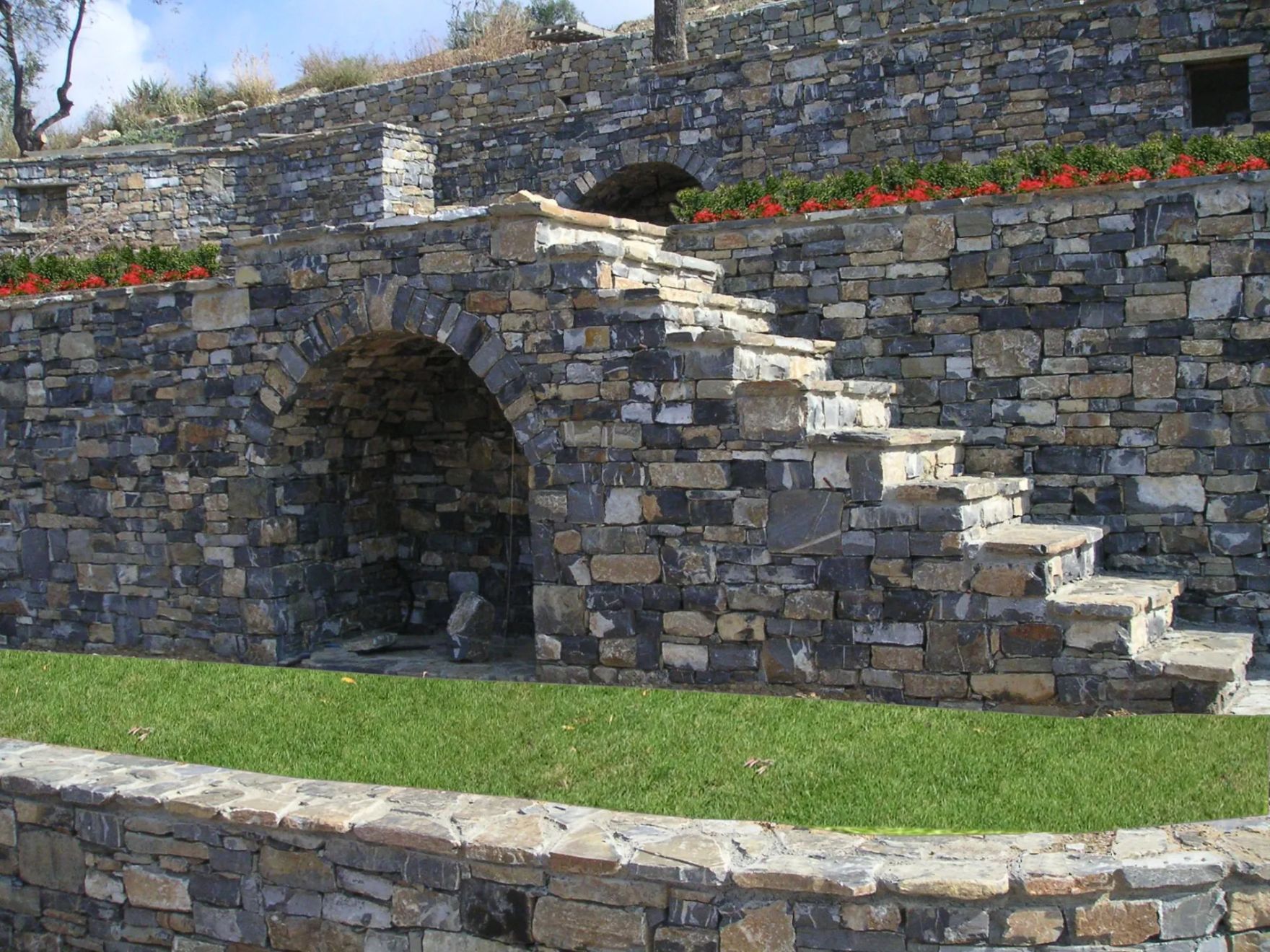 lavorazione pietre per rivestimenti murali