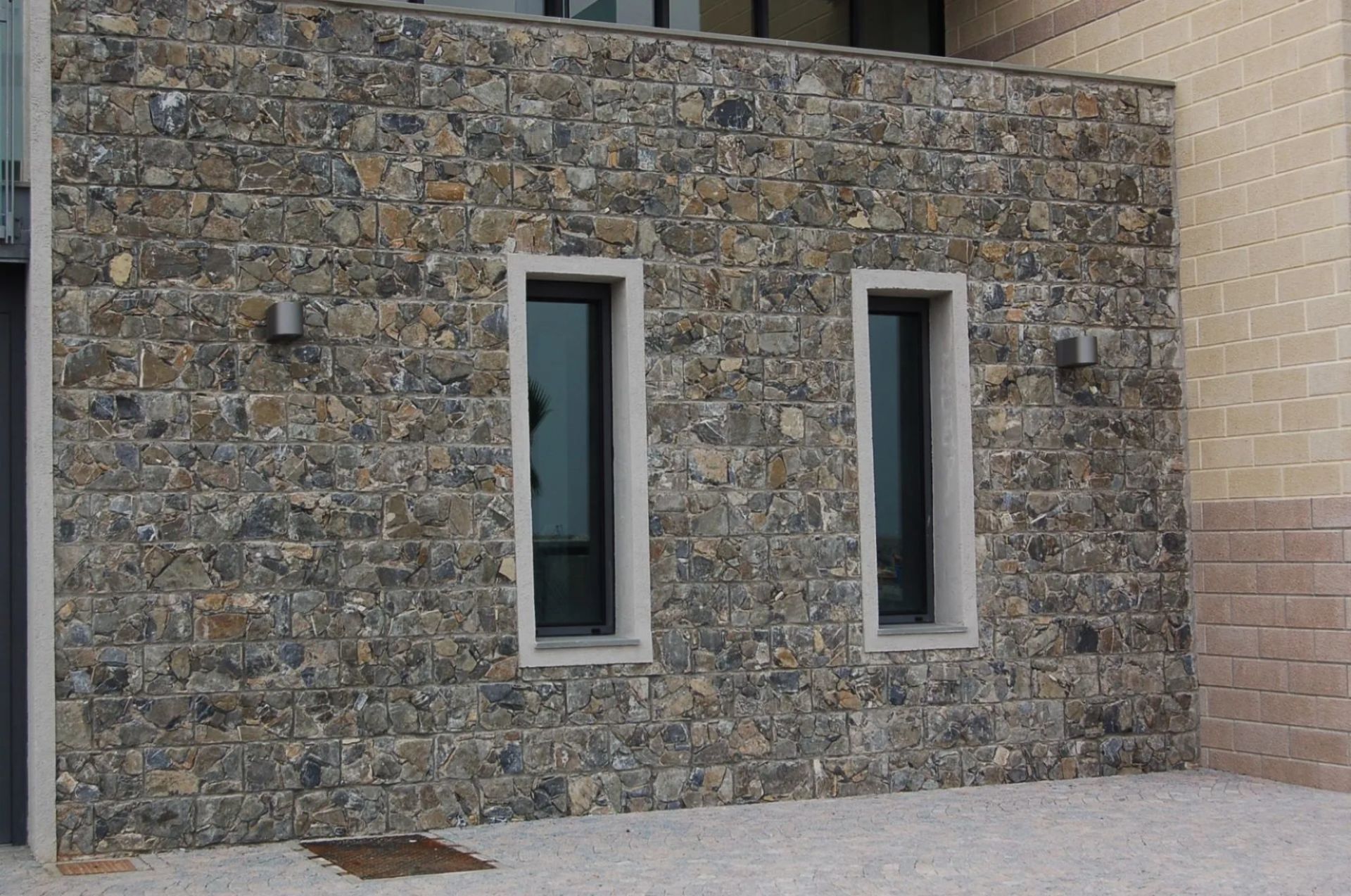 rivestimenti in pietra per edifici pubblici