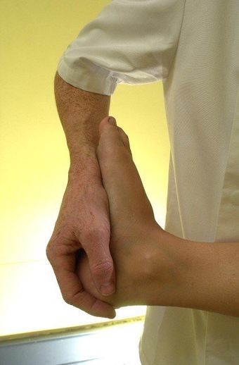 Osteopath in Horsham | Emens Osteopathic Clinic