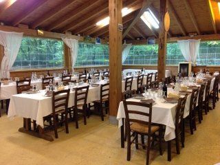 veranda del ristorante con cucina tipica toscana