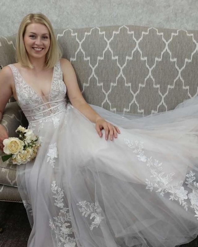 kuhn's bridal and formal outlet