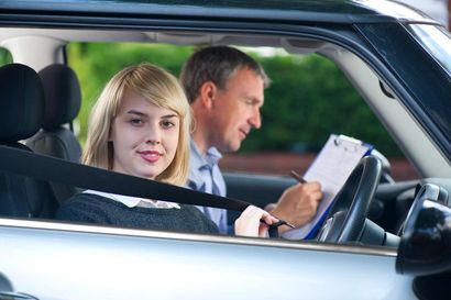 Learn Driving, Driving Instructors