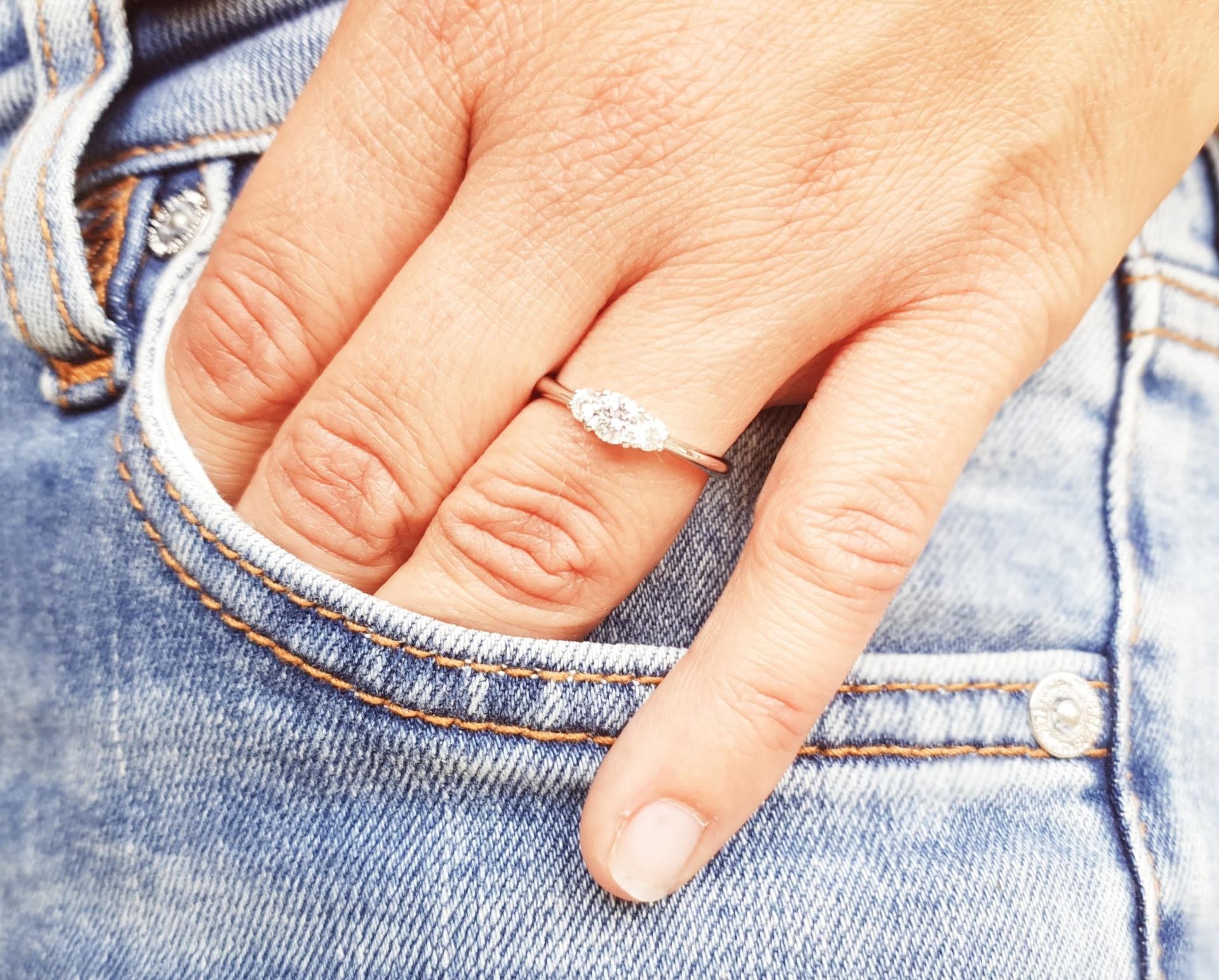 Ein Steiniger Ring Ein Steiniger Ring