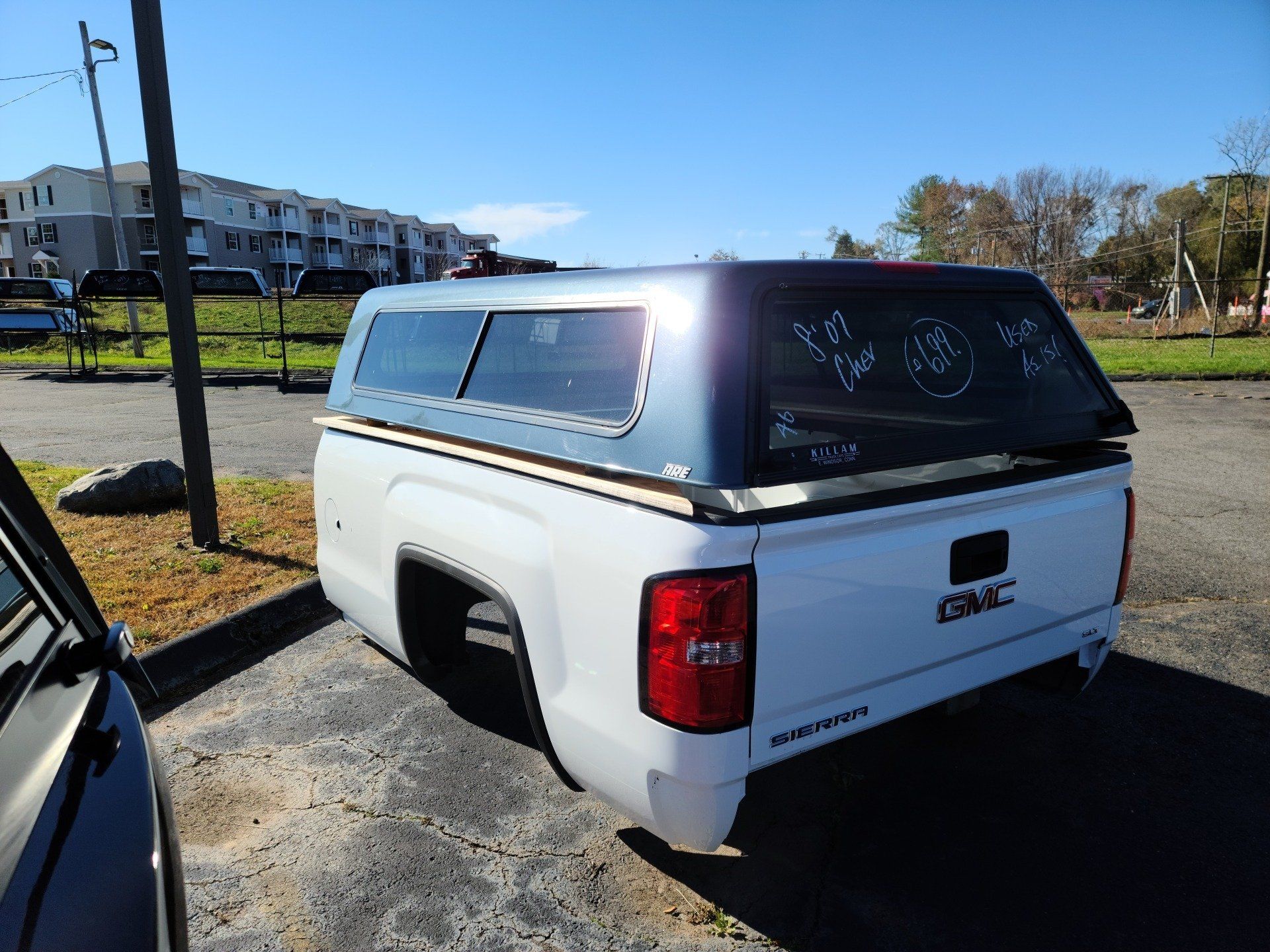 used-truck-caps