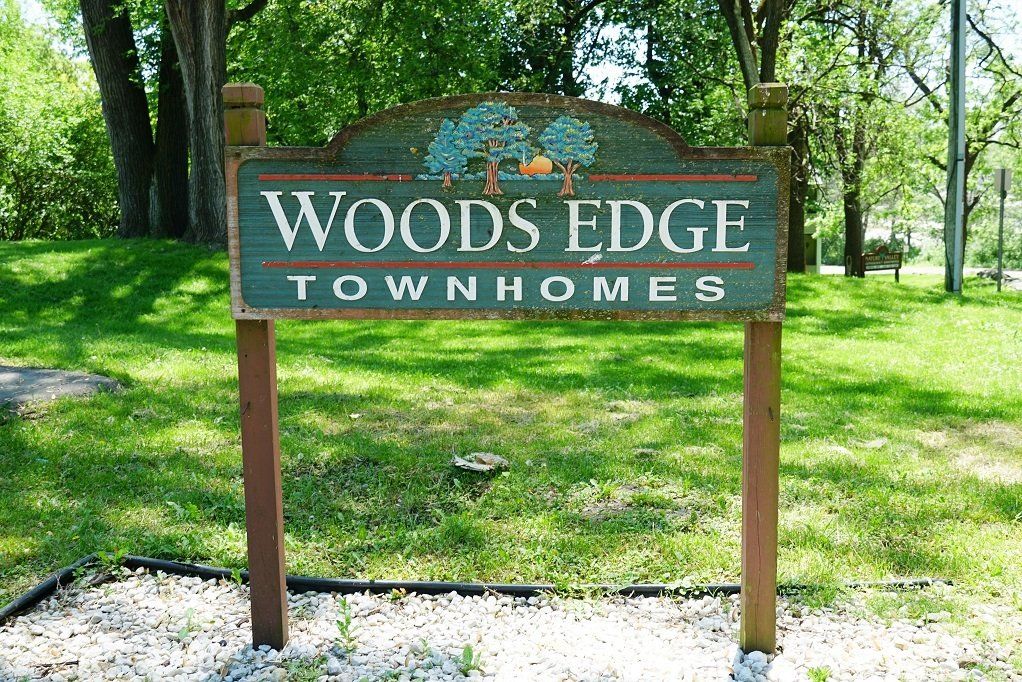 Woods Edge Townhomes