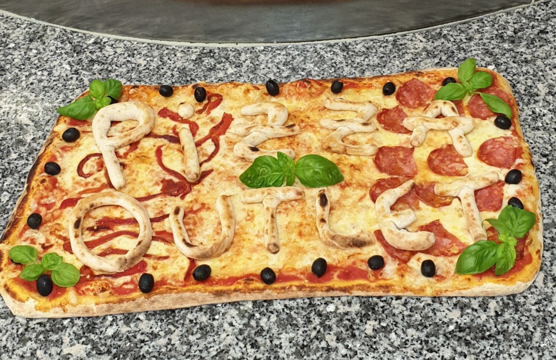 Pizza alla pala d'asporto Novara, NO Pizza Outlet