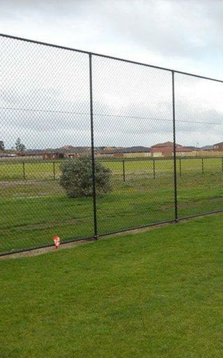 Chain Mesh Fencing Melbourne | Chain Mesh Panels | Diamond Fence