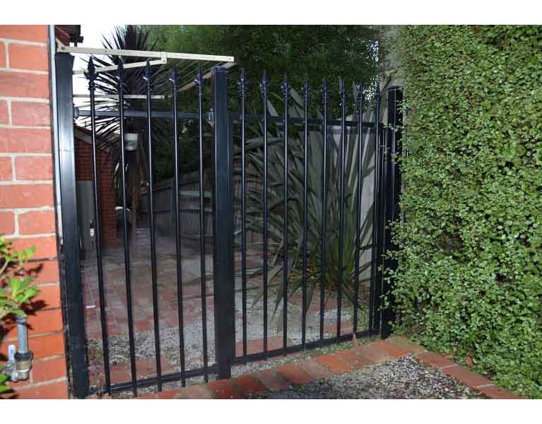 How To Paint Metal Gates