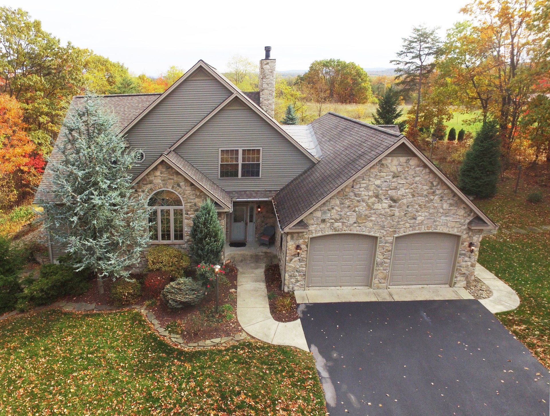 The Chalets of Raystown Luxury Rental Homes at Raystown Lake Call