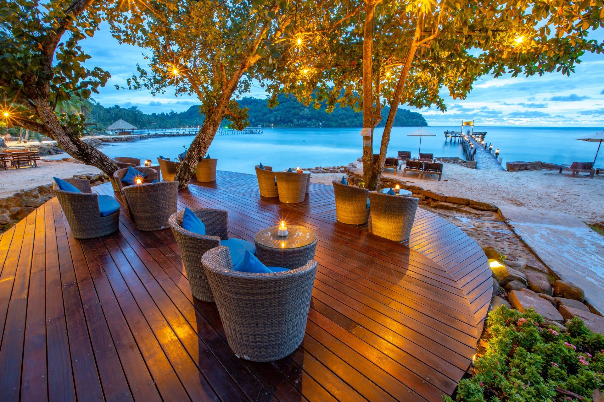 Blue Coral Restaurant and Lounge