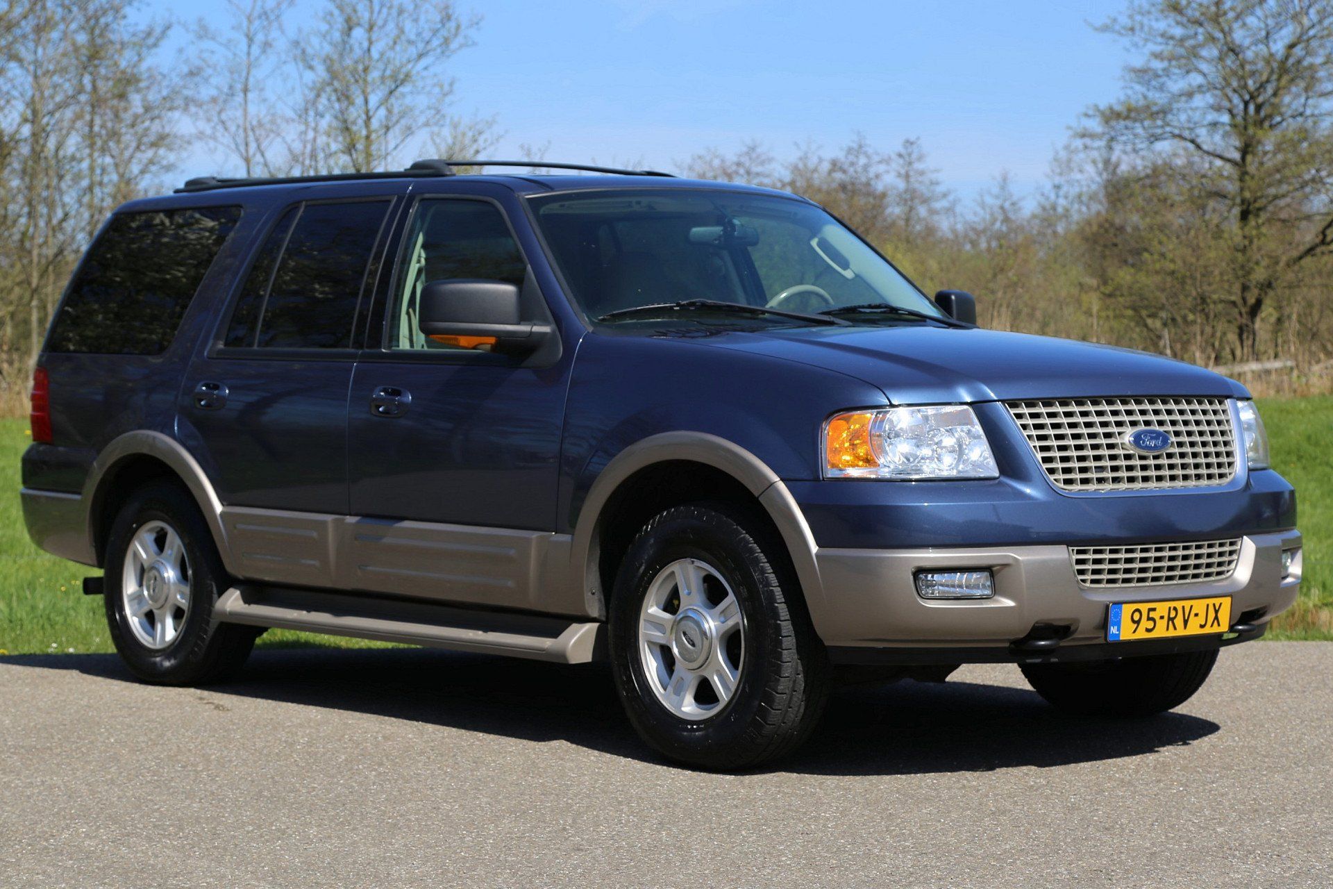 95-RV-JX Ford Expedition