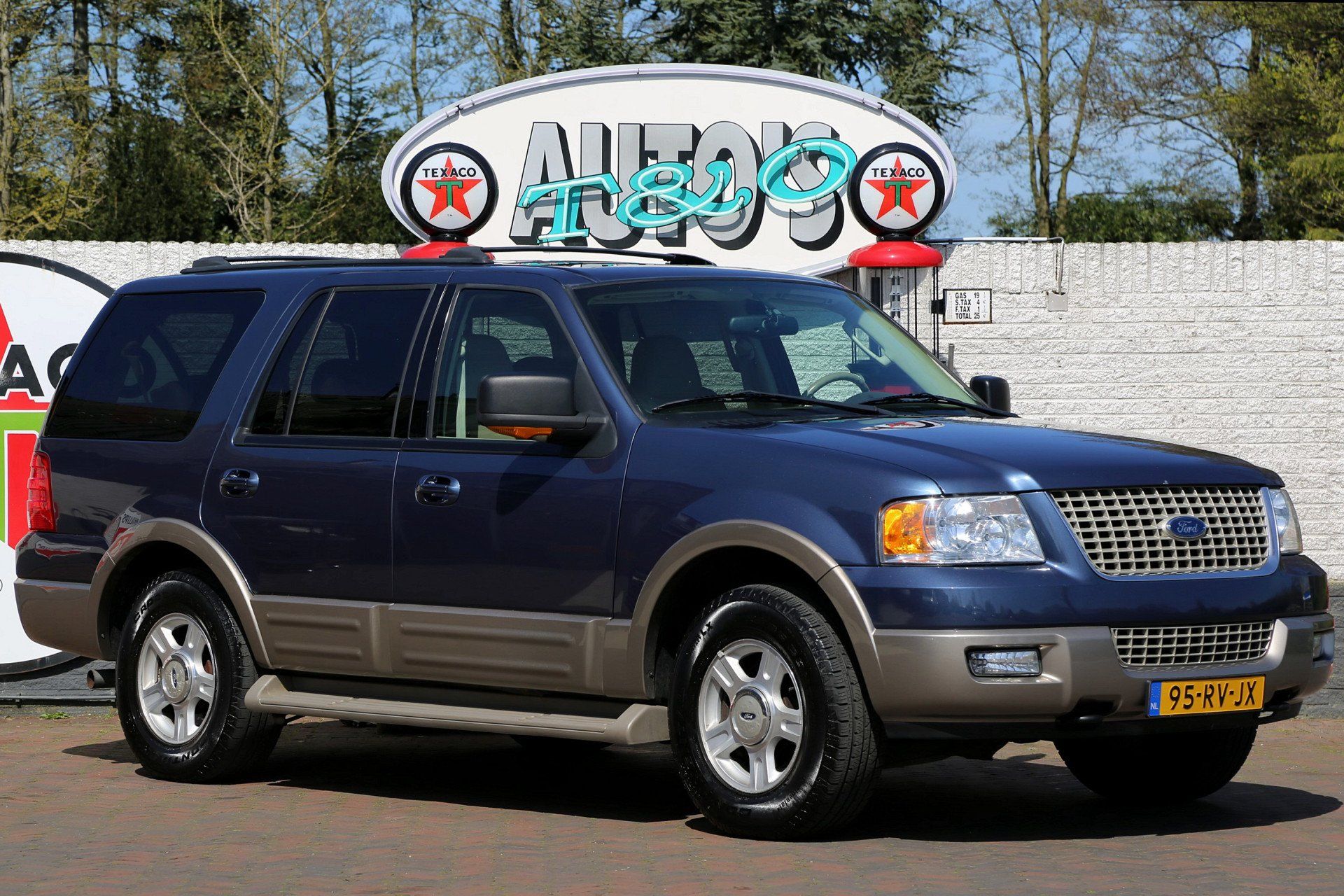 95-RV-JX Ford Expedition