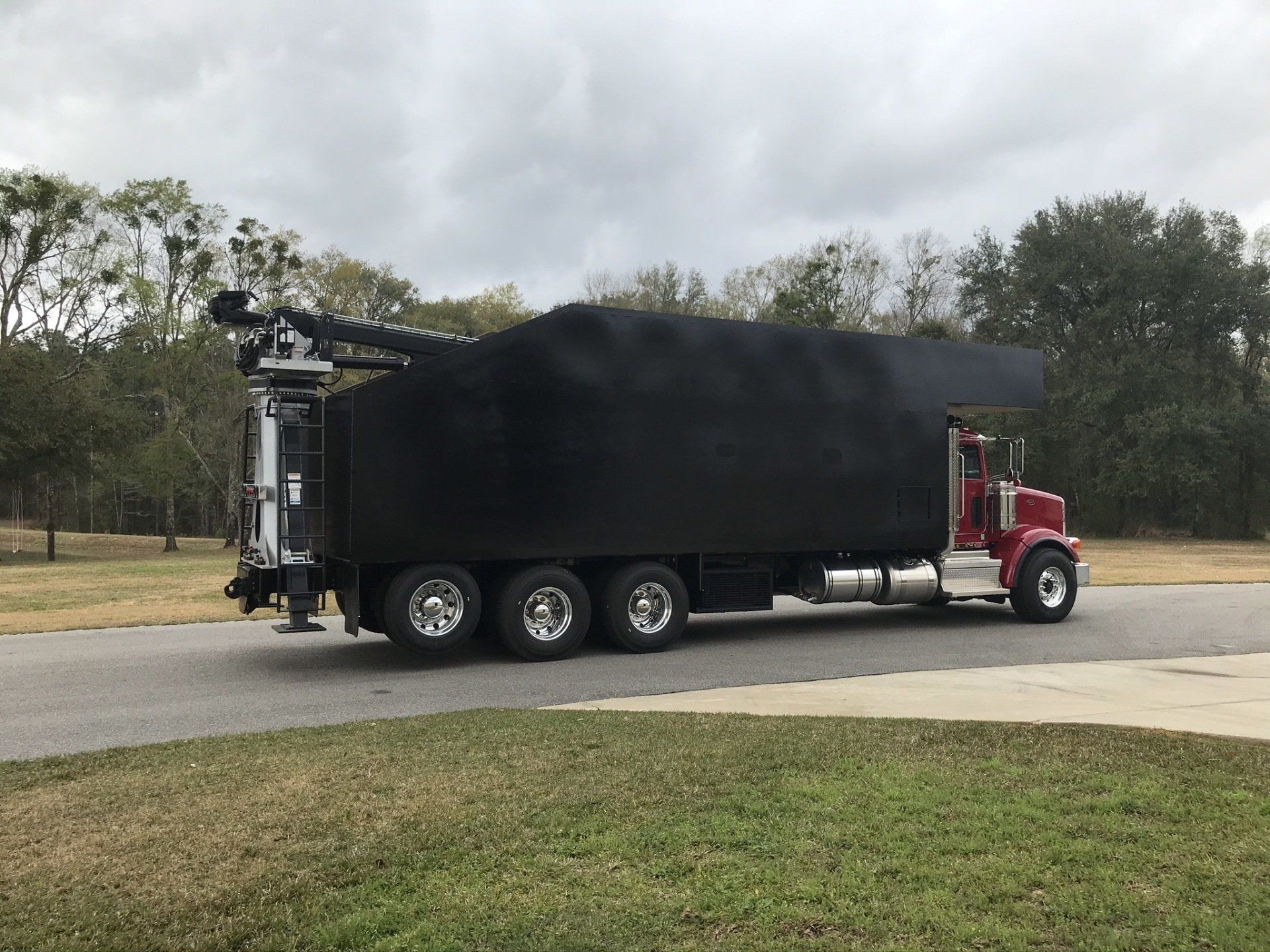 Hauling Away Disaster Debris Removal and Disposal Services