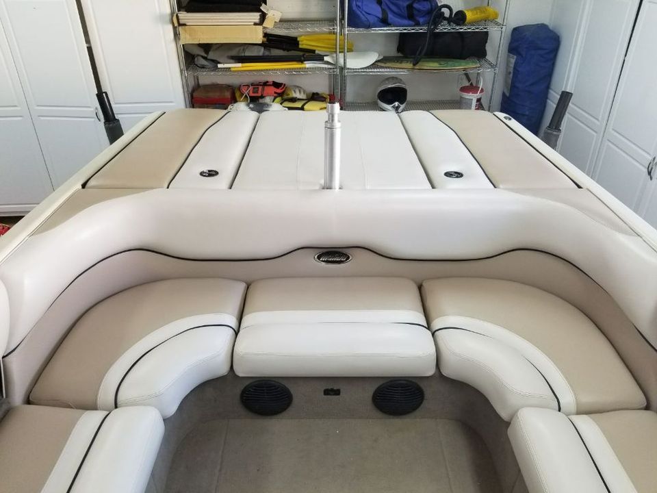 Boat Upholstery And Marine Craft Re Upholstery LA IE   Boat Upholstery4 960w 