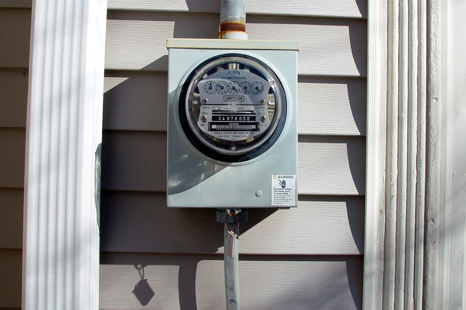 What Is Net Metering? How Does it Work? 8MSolar