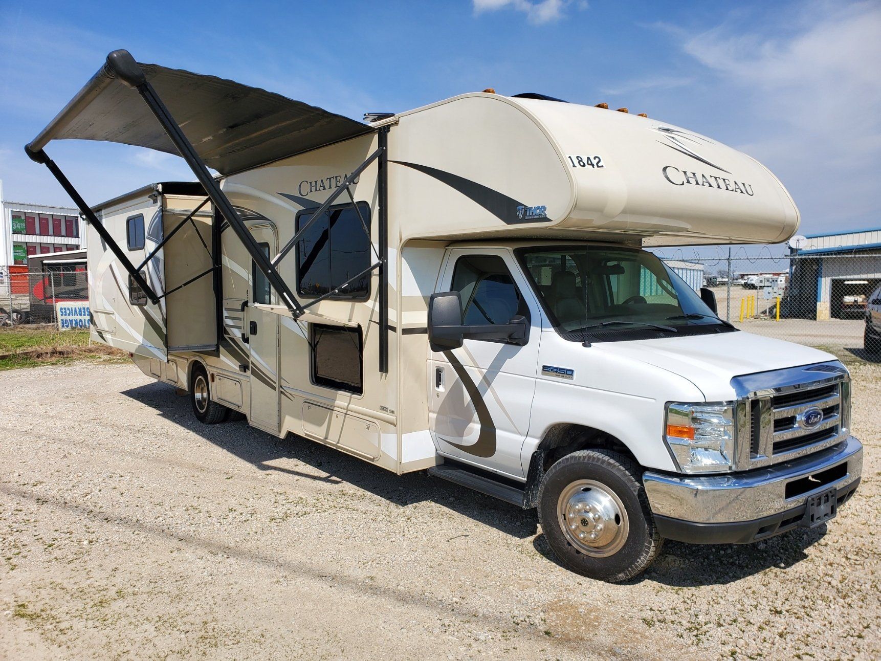Class C Motorhome Rentals in Dallas, TX | RV Dallas
