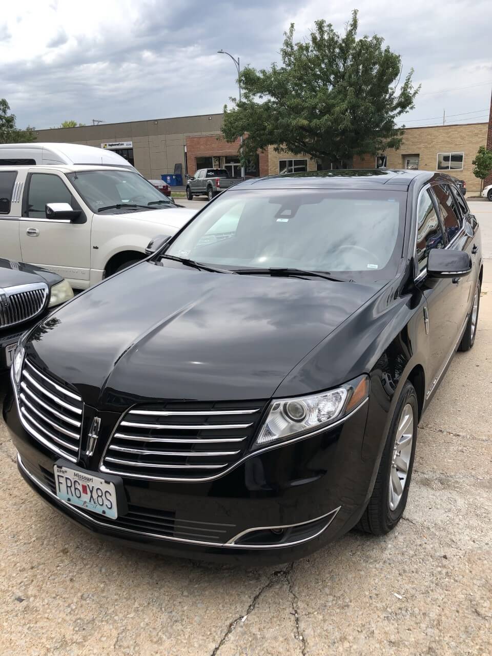 15 Passenger Van Rental Kansas City >> Pech Limousine 816-756-3100 Model Line-Up | KC Limousine ... 15 Passenger Van Rental Kansas City >> Pech Limousine 816-756-3100 Model Line-Up | KC Limousine ...