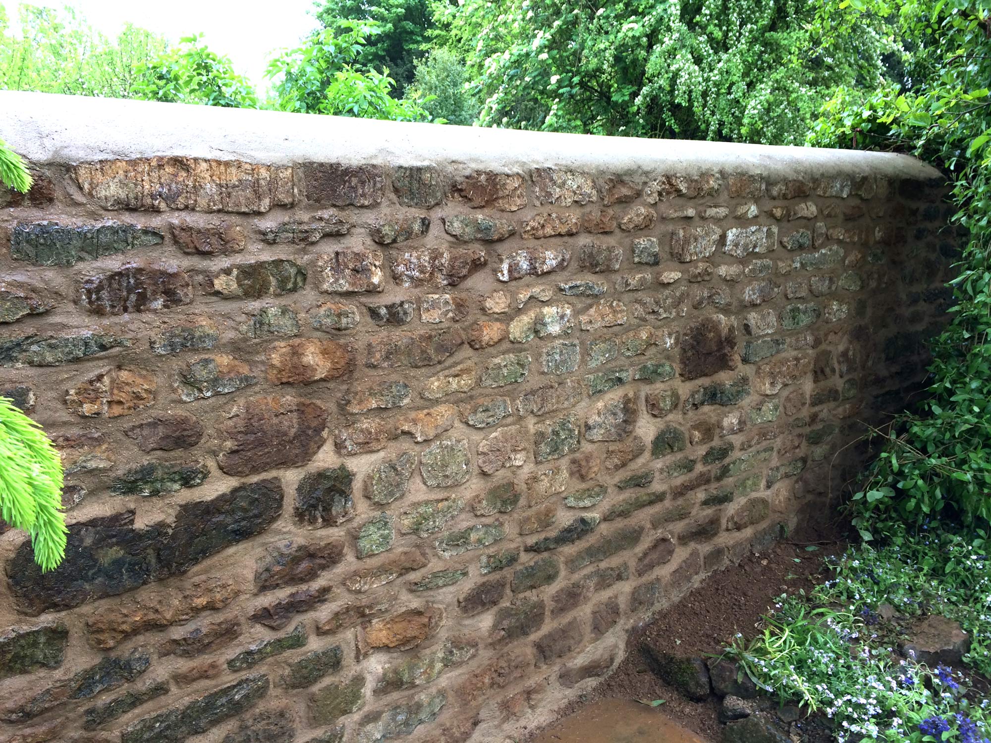 We undertake stone wall repointing in Oxfordshire