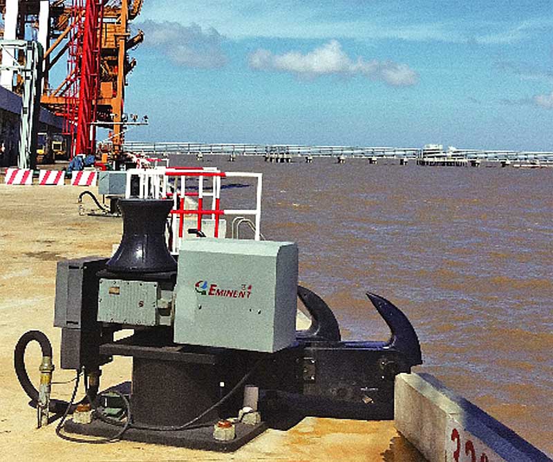 Marine Loading Arms Quick Release Mooring Hooks Gangway Towers