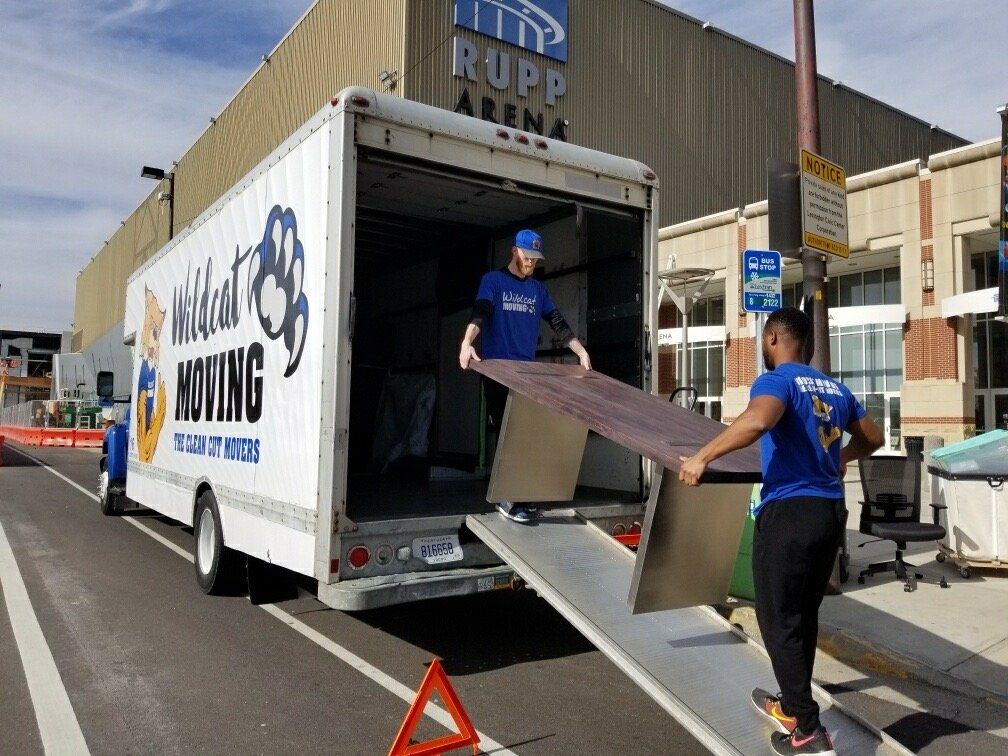 Movers | Wildcat Moving | Lexington, KY | Kentucky's Clean-Cut Movers