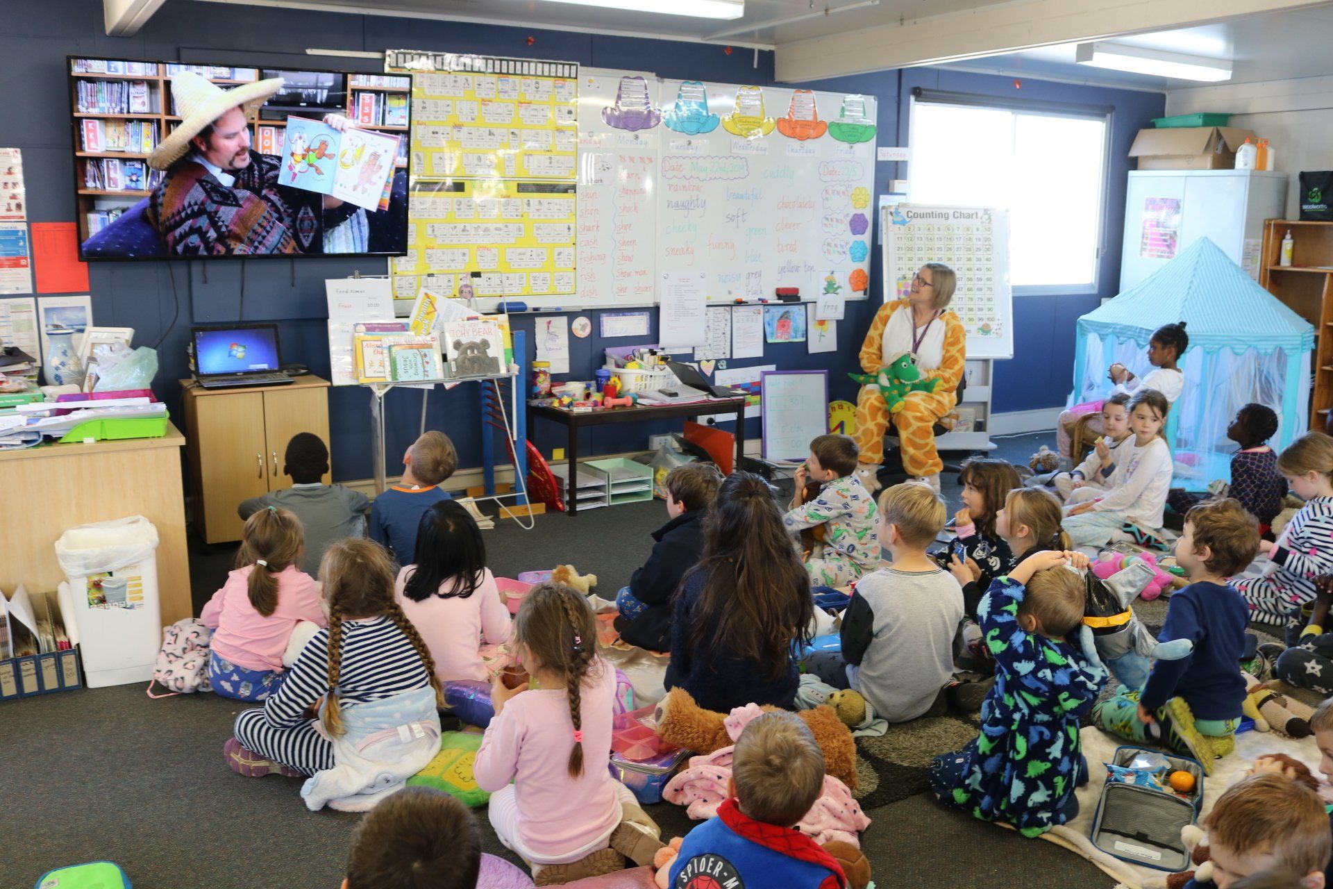 National Simultaneous Storytime Alpaca Visit