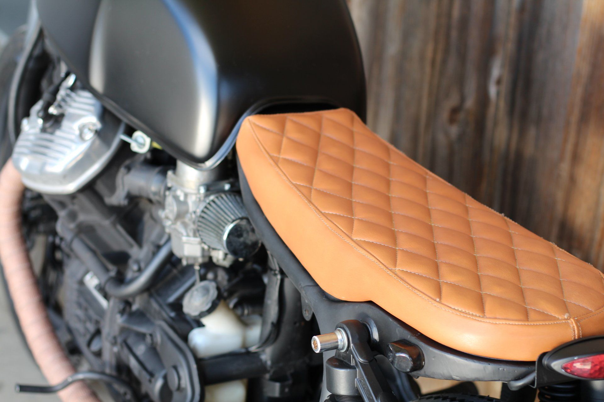 cx500 bobber seat