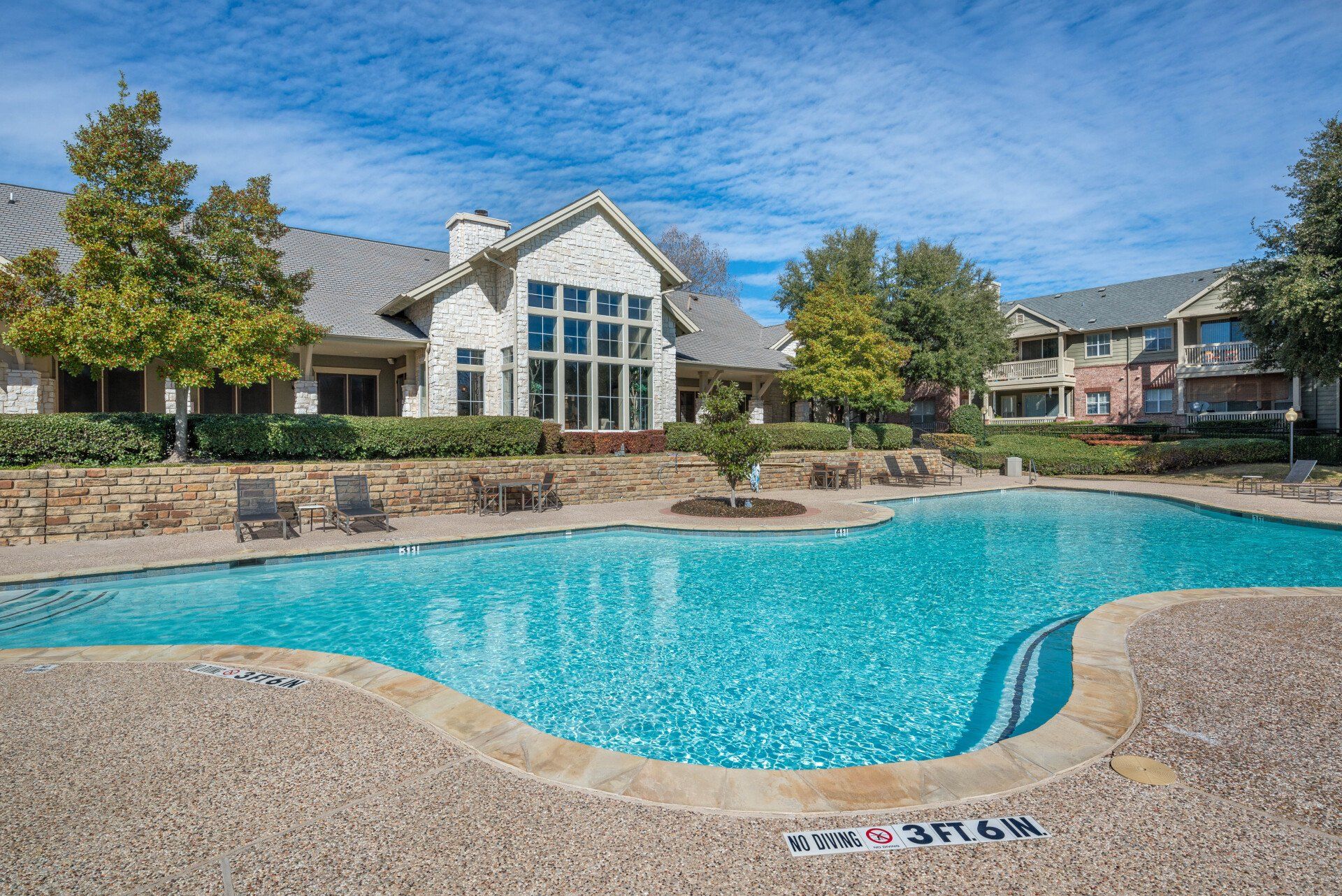 Creekside at Legacy Apartments in Plano, TX