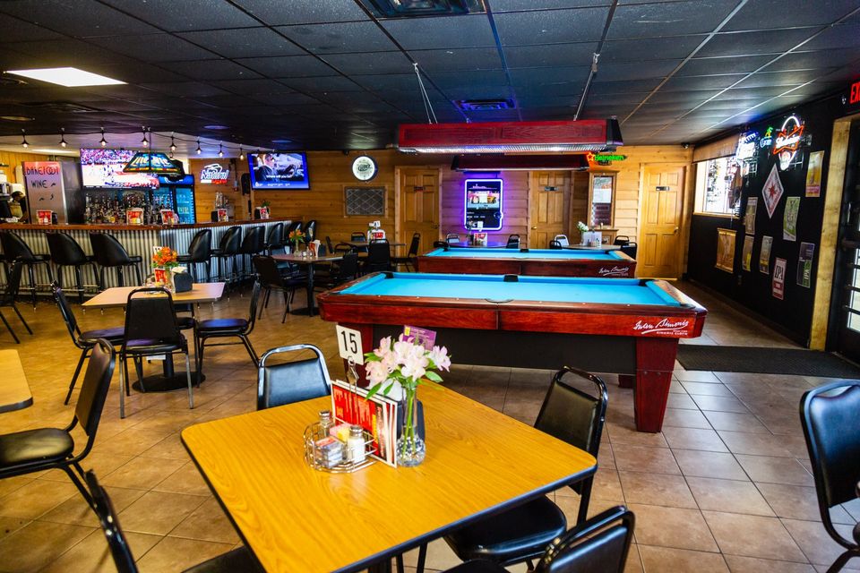 Friendly Bar & Package Decatur, IL