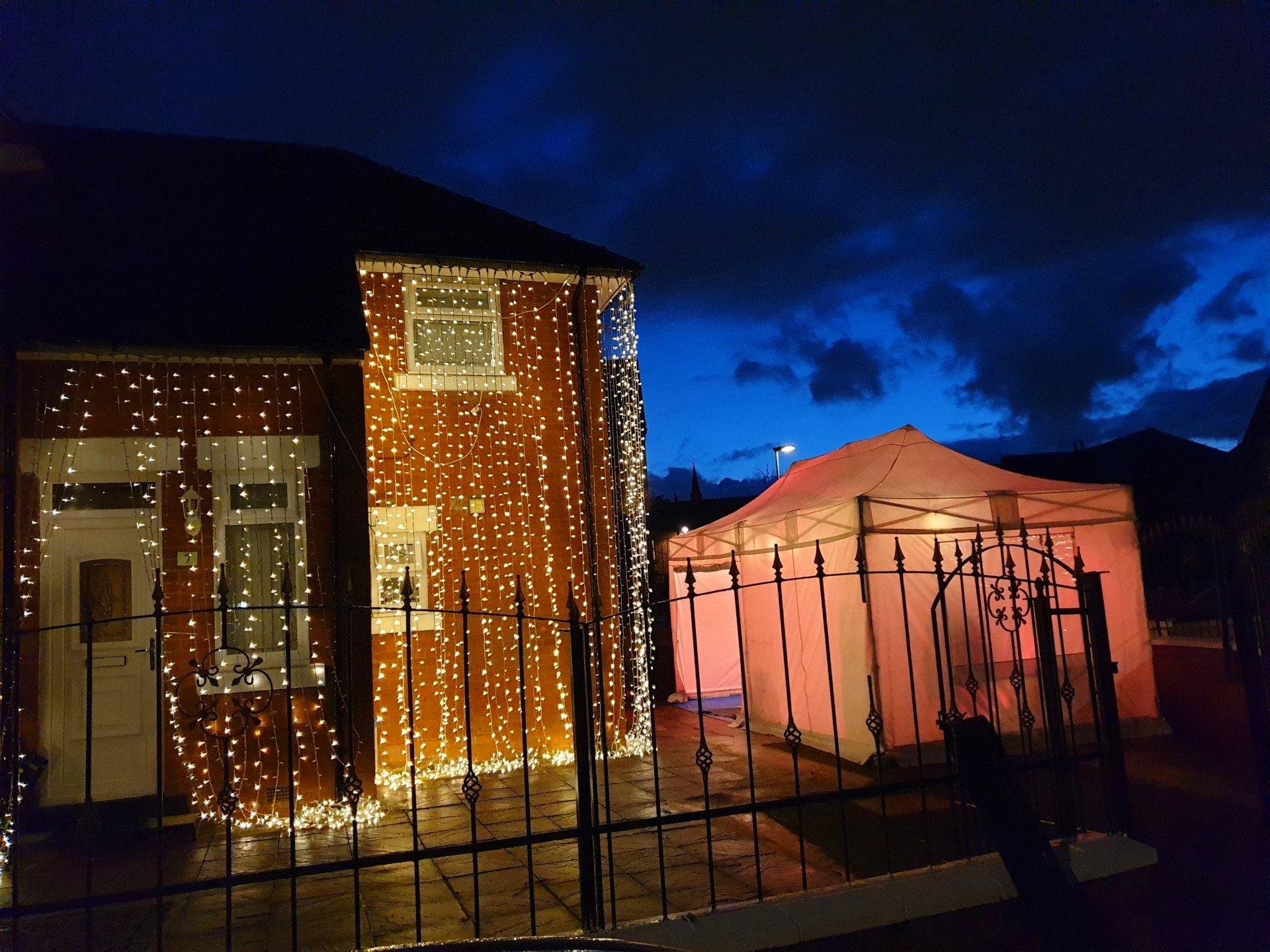 Marquee hire Manchester, Party tent & Gazebo hire Manchester