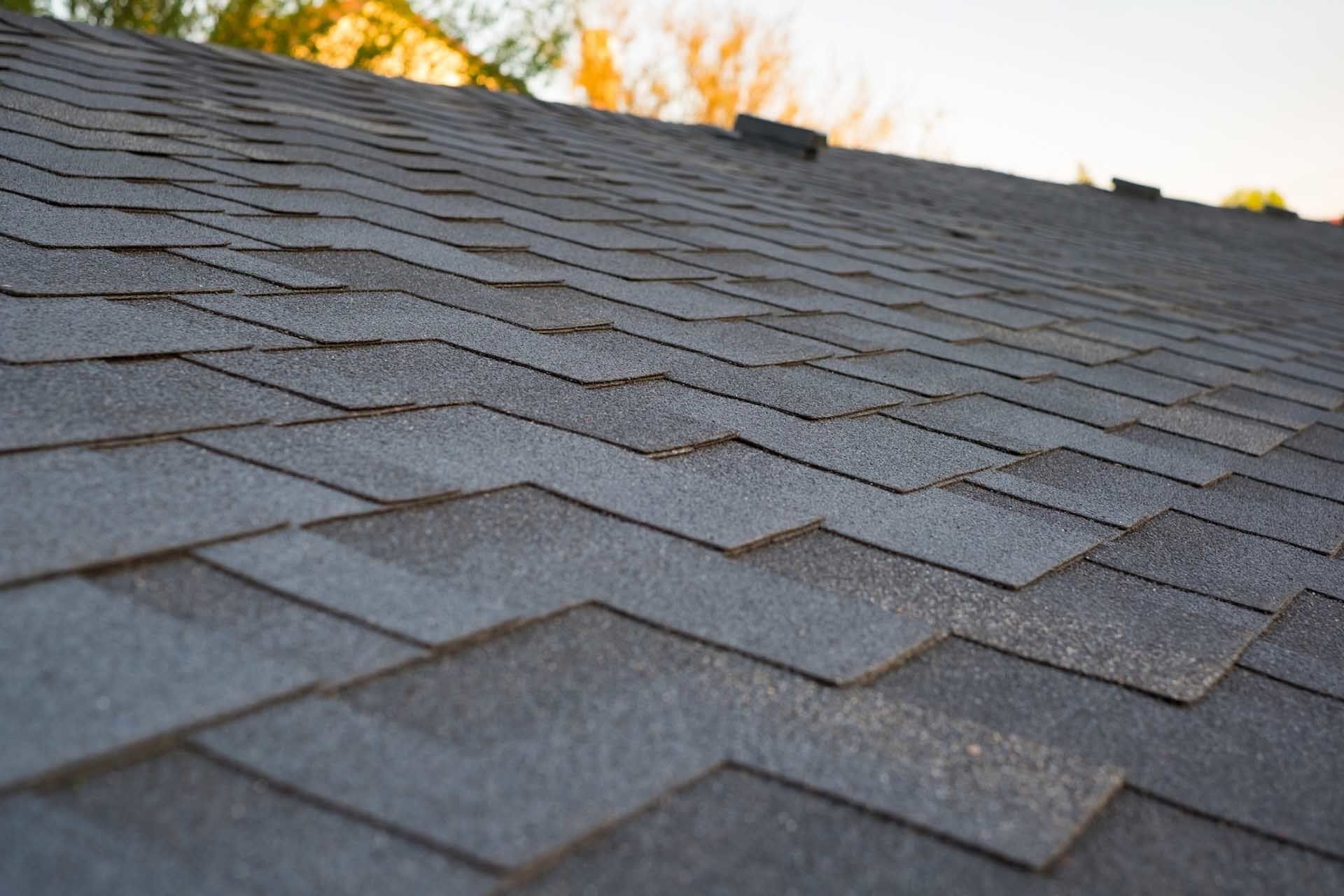 BEST ROOFING MATERIALS FOR HIGHWIND AREAS