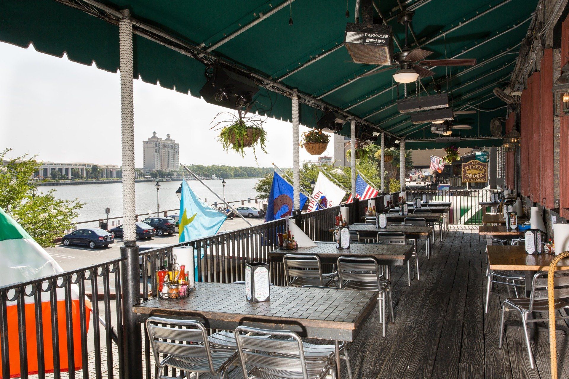 Fiddler's Crab House & Oyster Bar River Street Savannah, GA