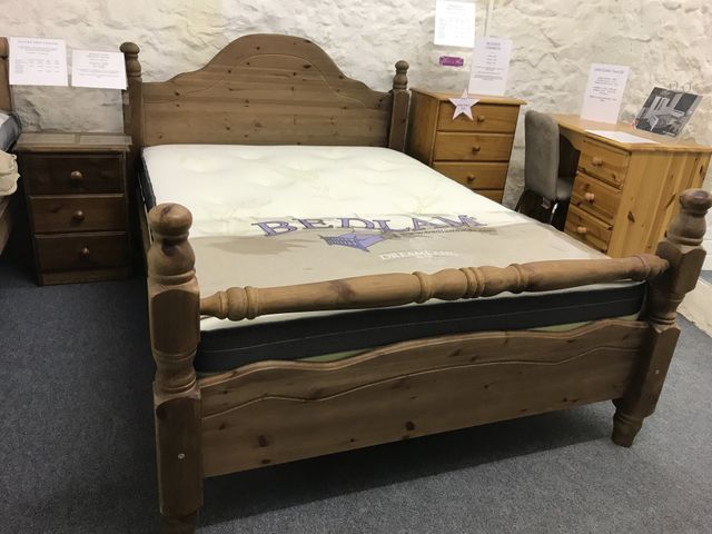 Featured image of post Wooden Double Bed Frame Uk Sale : There are many different designs, colours, finishes, sizes and shapes which allow wooden beds to suit almost any bedroom.