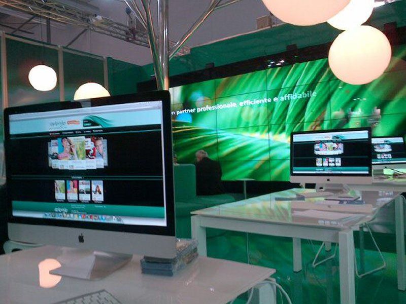 maxischermo per allestimento fieristico