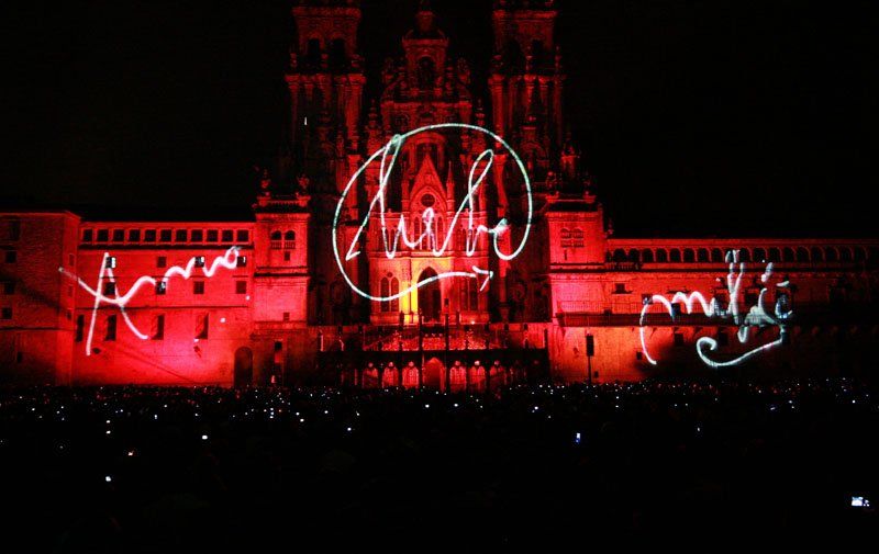 videoproiezione su facciata edificio storico