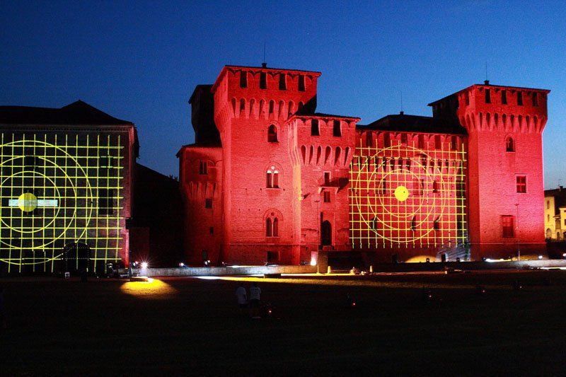 proiezione su facciata palazzi storici per evento