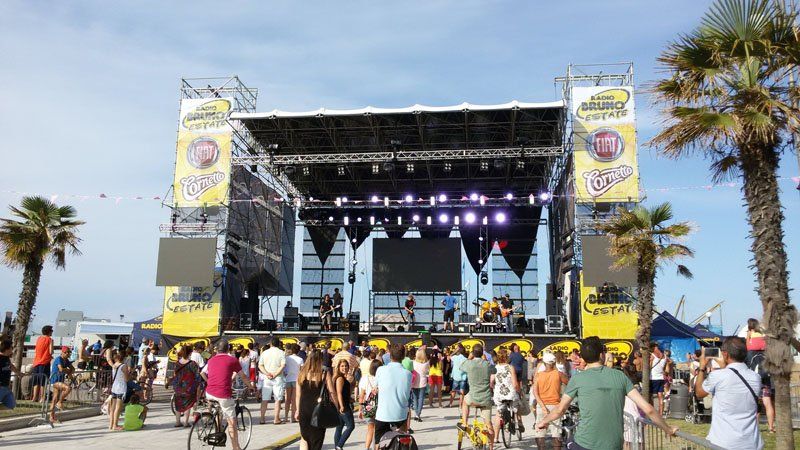 palco con LED wall spento