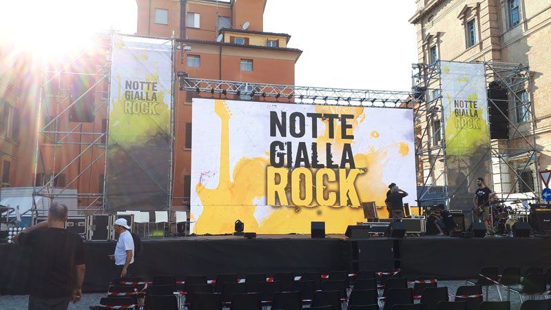 palco con LED wall per concerto