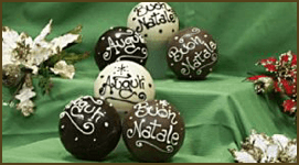 Decorazioni Natalizie Di Cioccolato.Decorazioni Natalizie Al Cioccolato Napoli Antica Cioccolateria Napoletana
