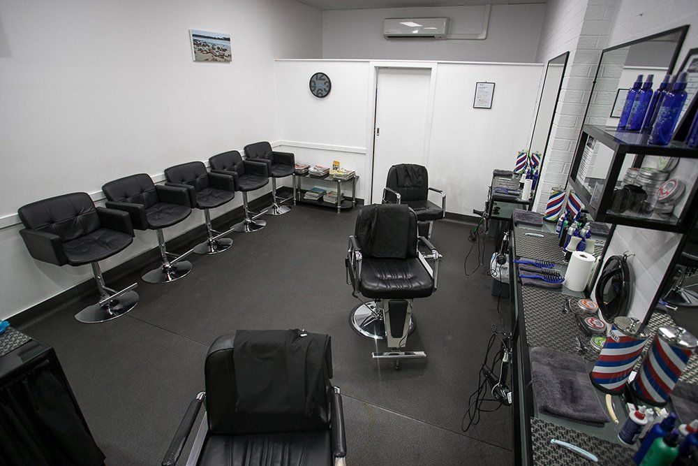 Gallery Craig’s Barber Shop