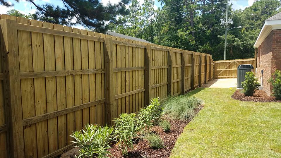 Eastwood Wood Fences in Wilmingon NC